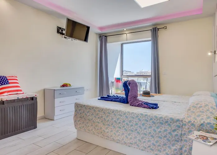 Apartment 733 Wonderful In Lasamericas! Wi-fi Free! Playa de las Americas (Tenerife)